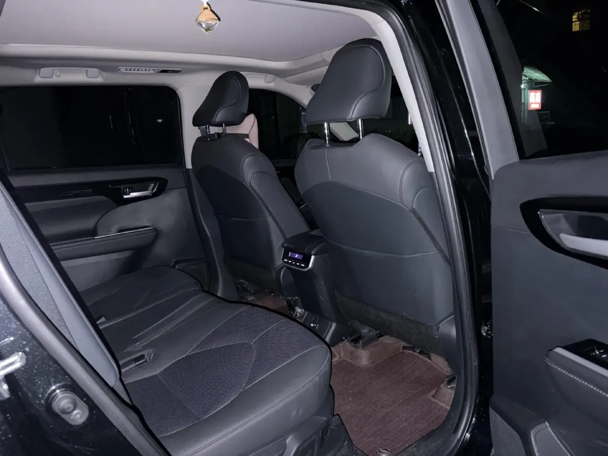 2024 Toyota Highlander 2.5L 189HP L4 E-CVT Hybrid,autocango,china used car exporter,china ev exporter,chinese used car exporter,chinese used ev exporter