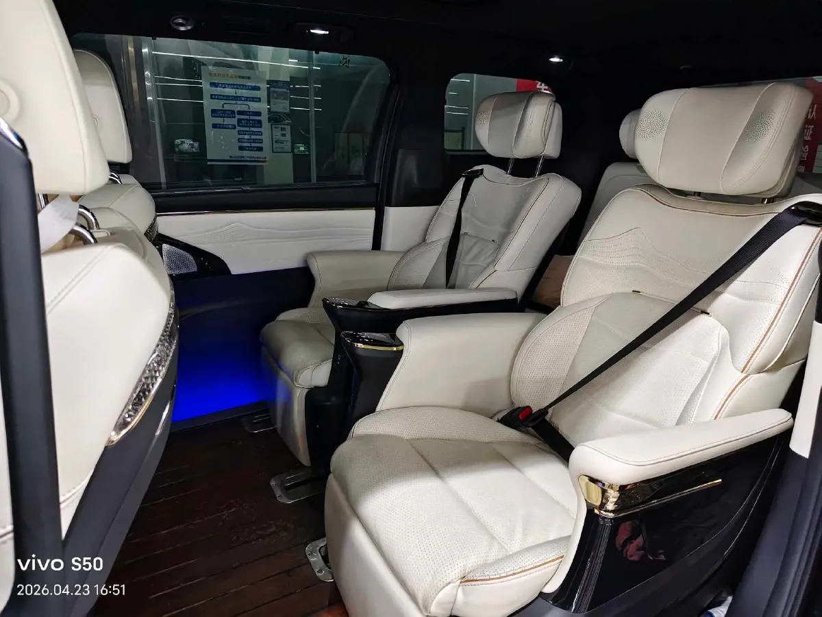 2023 GAC Trumpchi M8 2.0T 252HP L4 8AT,autocango,china used car exporter,china ev exporter,chinese used car exporter,chinese used ev exporter