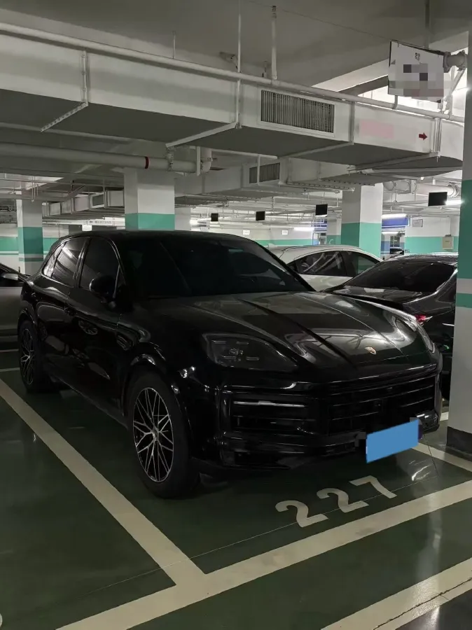 2024 Porsche Cayenne 3.0T 354HP V6 8AT,autocango,china used car exporter,china ev exporter,chinese used car exporter,chinese used ev exporter