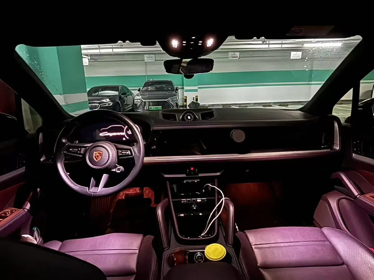2024 Porsche Cayenne 3.0T 354HP V6 8AT,autocango,china used car exporter,china ev exporter,chinese used car exporter,chinese used ev exporter