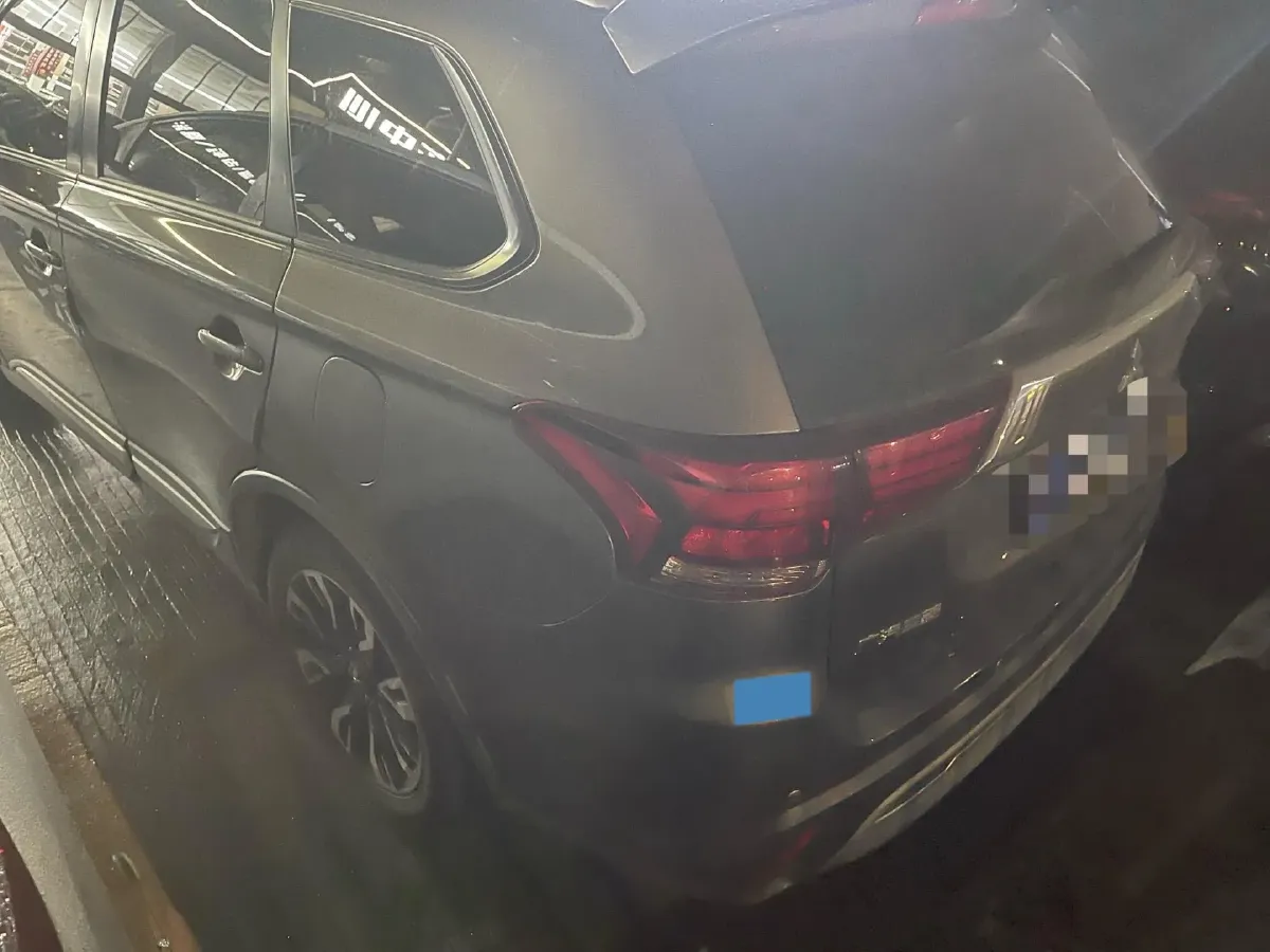 2019 Mitsubishi Outlander 2.0L 166HP L4 CVT,autocango,china used car exporter,china ev exporter,chinese used car exporter,chinese used ev exporter