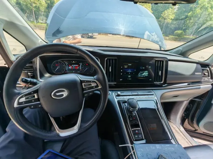 2021 GAC Trumpchi M8 2.0T 252HP L4 8AT,autocango,china used car exporter,china ev exporter,chinese used car exporter,chinese used ev exporter