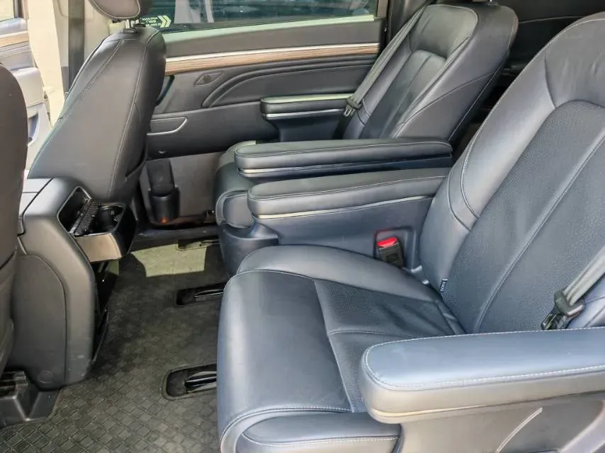 2021 GAC Trumpchi M8 2.0T 252HP L4 8AT,autocango,china used car exporter,china ev exporter,chinese used car exporter,chinese used ev exporter