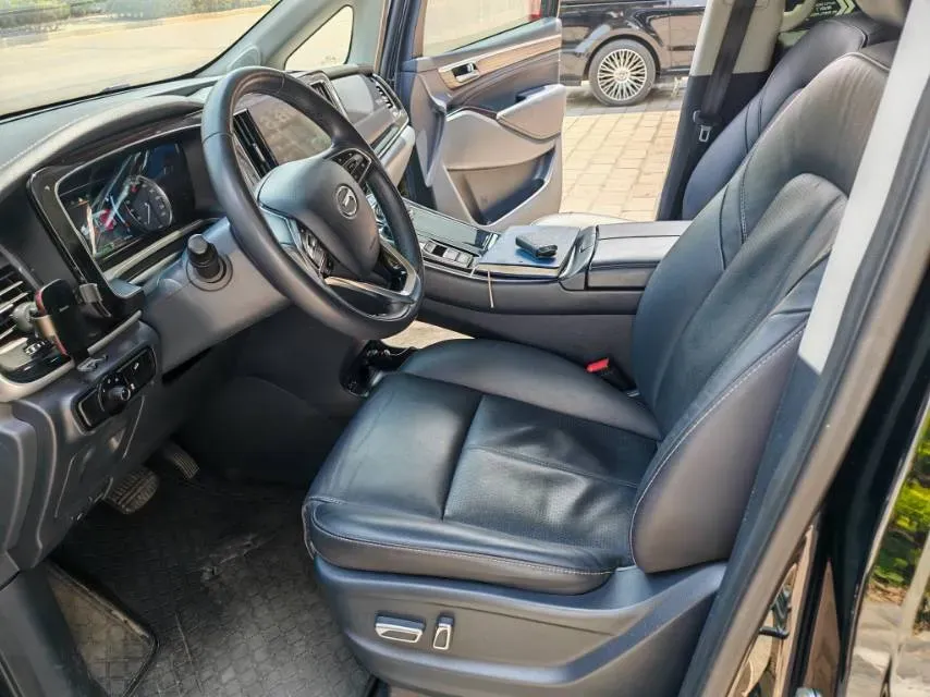 2021 GAC Trumpchi M8 2.0T 252HP L4 8AT,autocango,china used car exporter,china ev exporter,chinese used car exporter,chinese used ev exporter