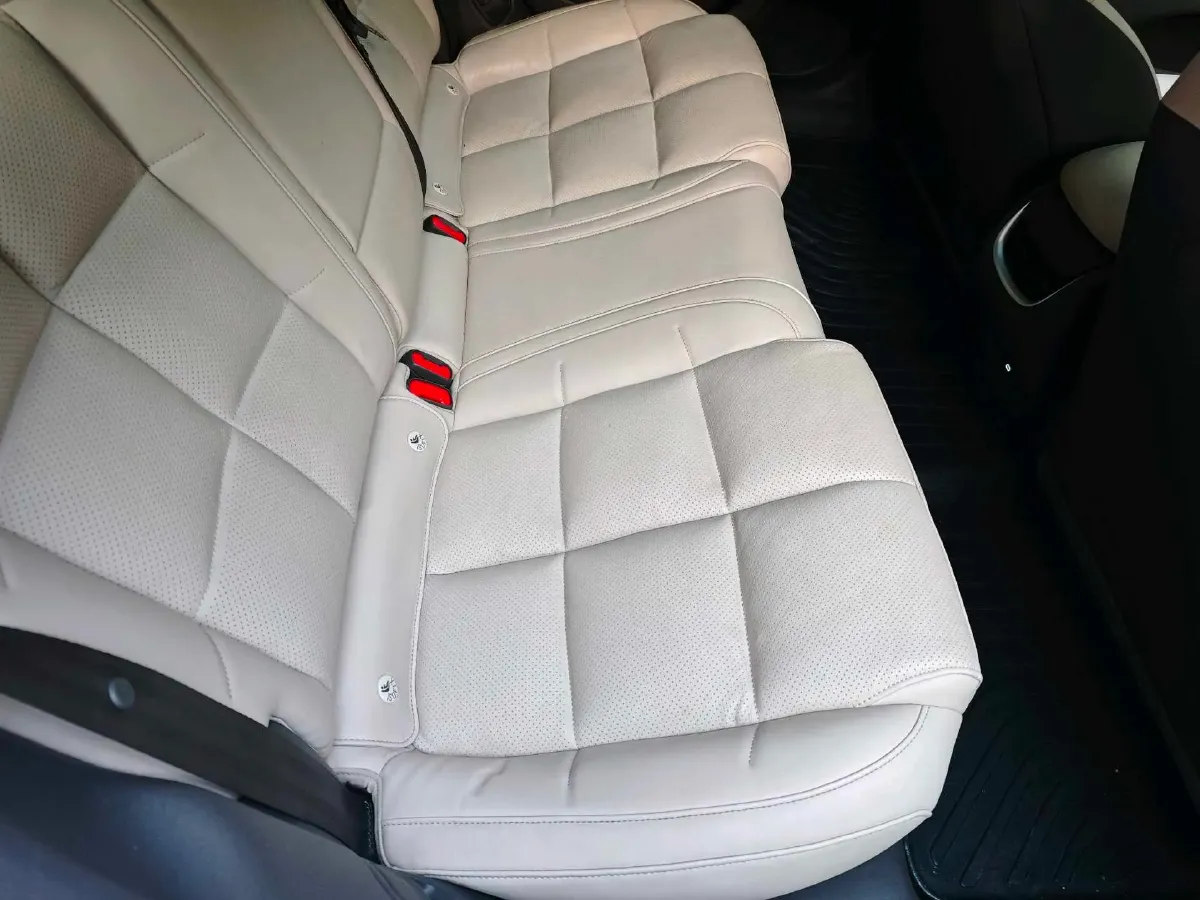 2024 IM L6 BEV 75KWH,autocango,china used car exporter,china ev exporter,chinese used car exporter,chinese used ev exporter