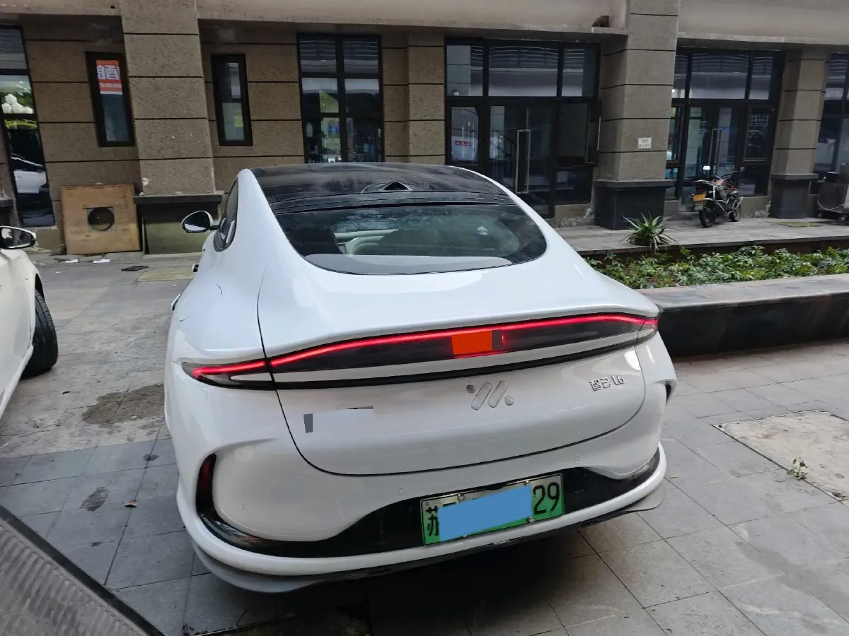 2024 IM L6 BEV 75KWH,autocango,china used car exporter,china ev exporter,chinese used car exporter,chinese used ev exporter