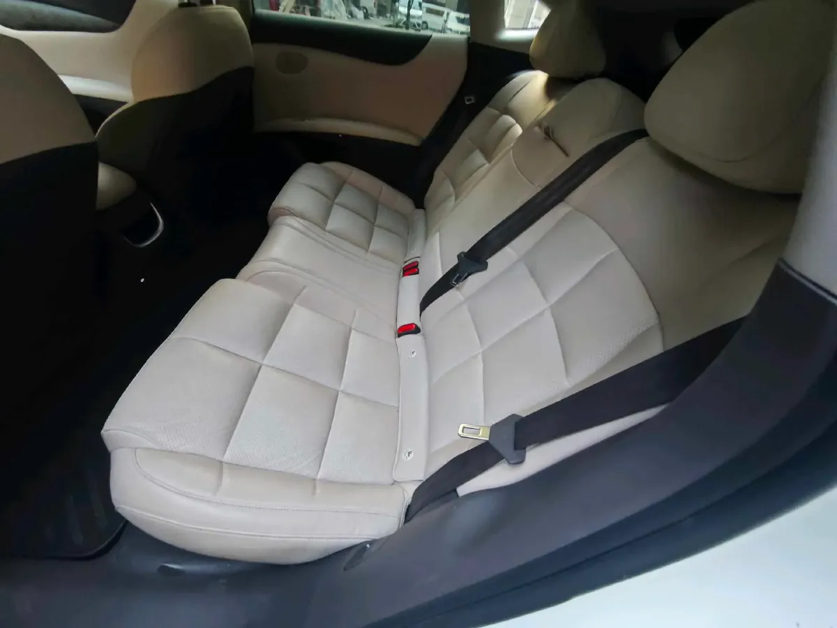 2024 IM L6 BEV 75KWH,autocango,china used car exporter,china ev exporter,chinese used car exporter,chinese used ev exporter