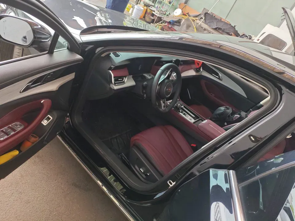 2025 HongQi H5 1.5T 169HP L4 1DHT Hybrid,autocango,china used car exporter,china ev exporter,chinese used car exporter,chinese used ev exporter