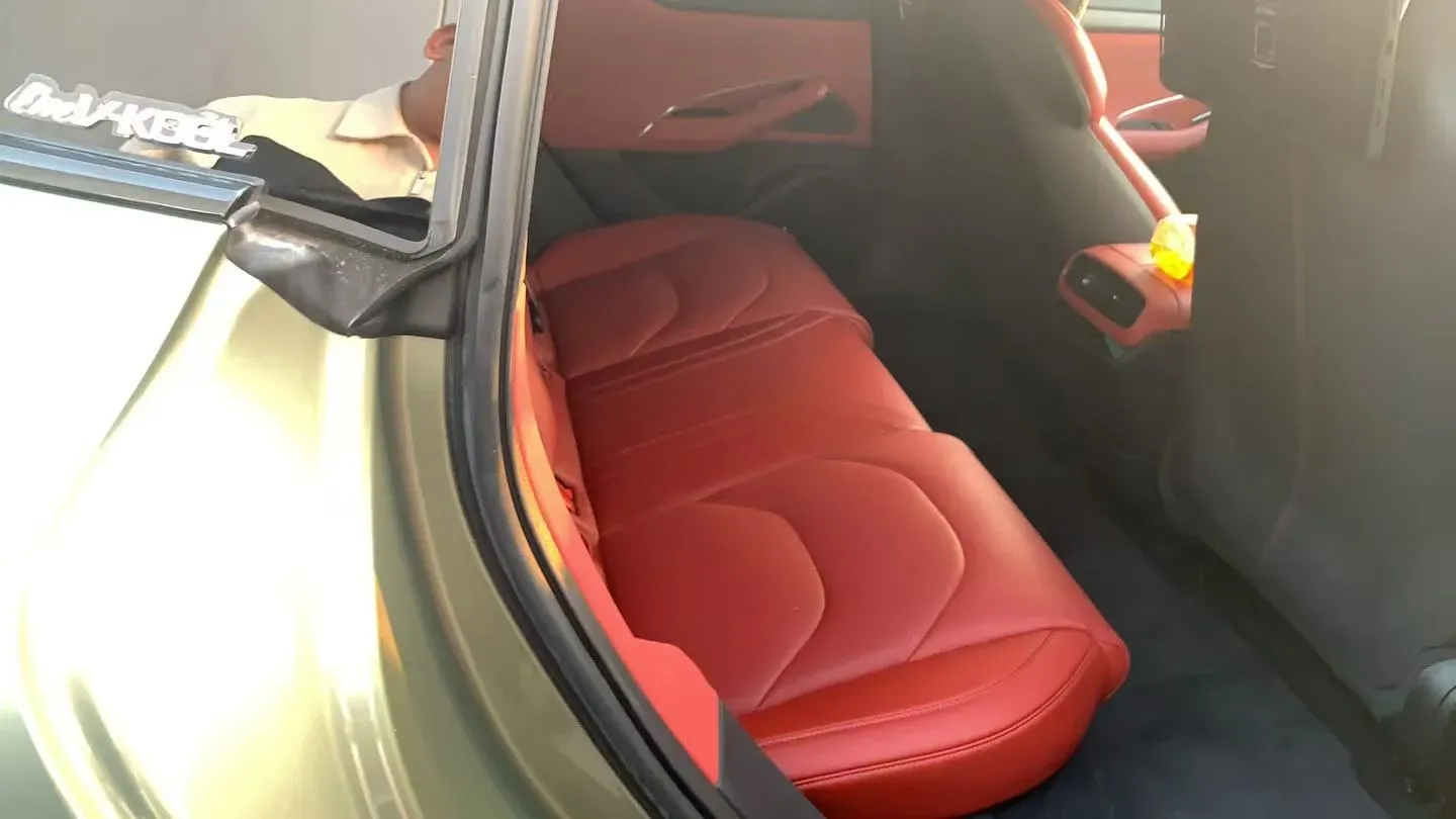 2024 MI SU7 BEV 101KWH,autocango,china used car exporter,china ev exporter,chinese used car exporter,chinese used ev exporter