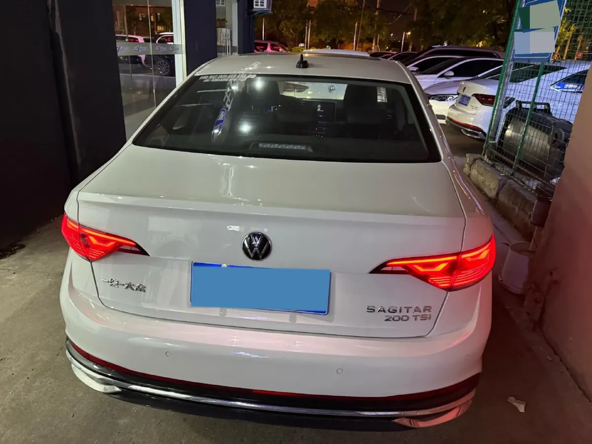 2022 Volkswagen Sagitar 1.2T 116HP L4 7DCT,autocango,china used car exporter,china ev exporter,chinese used car exporter,chinese used ev exporter