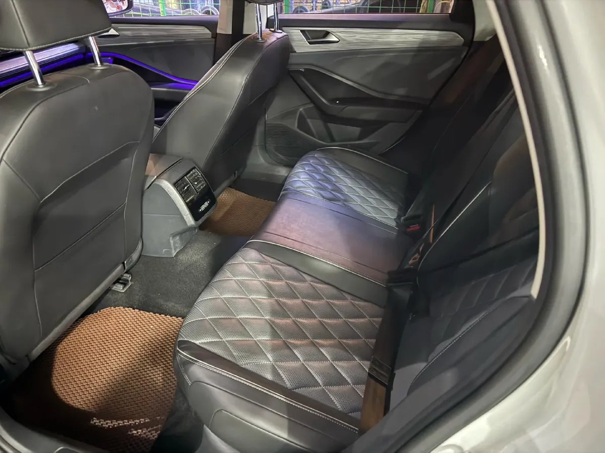 2022 Volkswagen Sagitar 1.2T 116HP L4 7DCT,autocango,china used car exporter,china ev exporter,chinese used car exporter,chinese used ev exporter