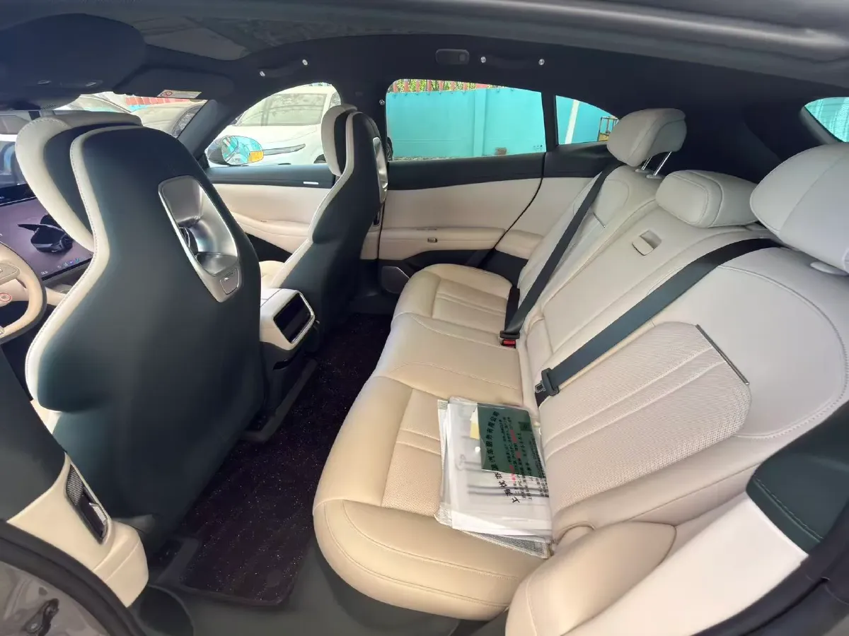 2025 MI YU7 BEV 96.3KWH,autocango,china used car exporter,china ev exporter,chinese used car exporter,chinese used ev exporter