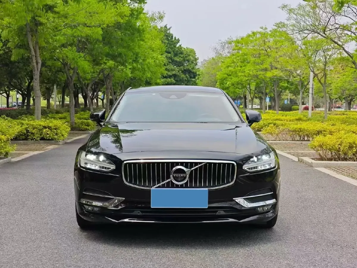 2020 Volvo S90 2.0T 254HP L4 8AT,autocango,china used car exporter,china ev exporter,chinese used car exporter,chinese used ev exporter