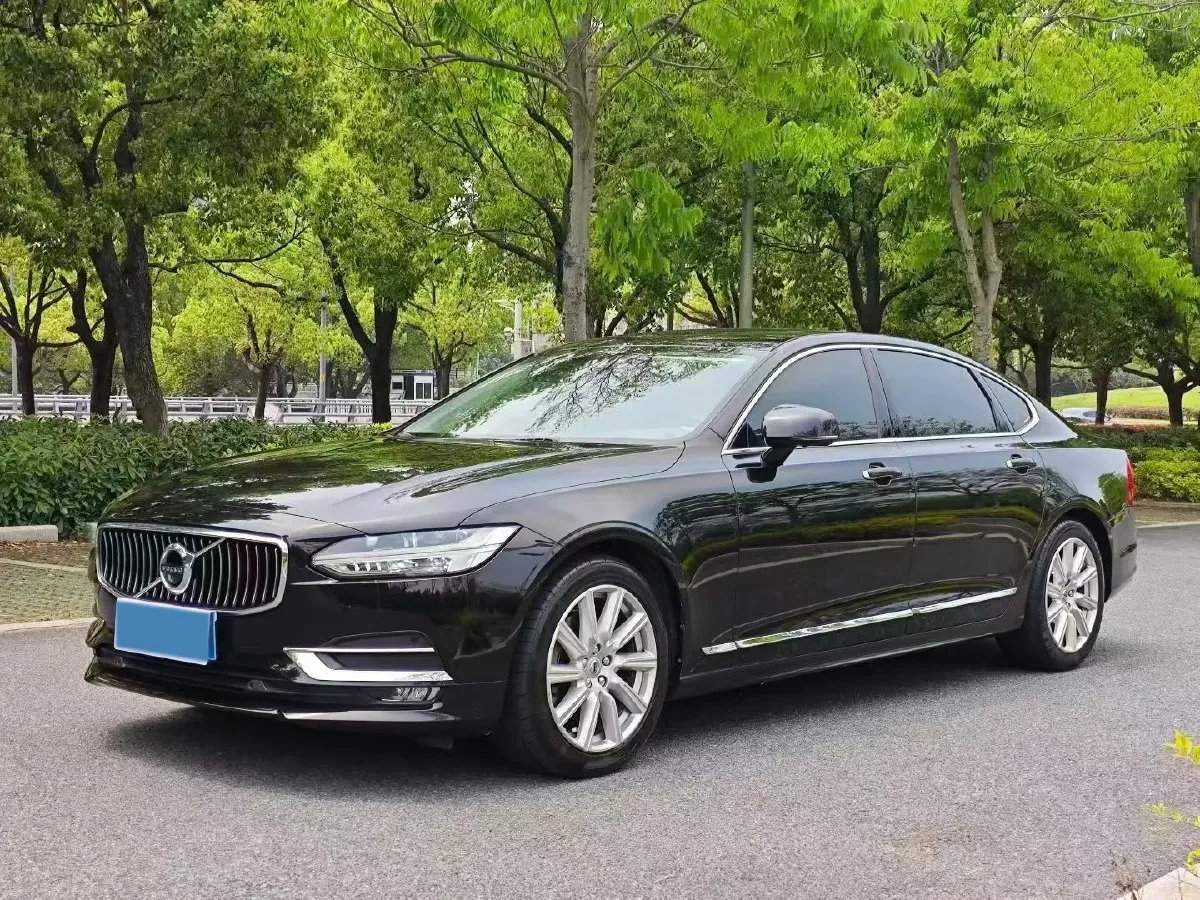 2020 Volvo S90 2.0T 254HP L4 8AT,autocango,china used car exporter,china ev exporter,chinese used car exporter,chinese used ev exporter