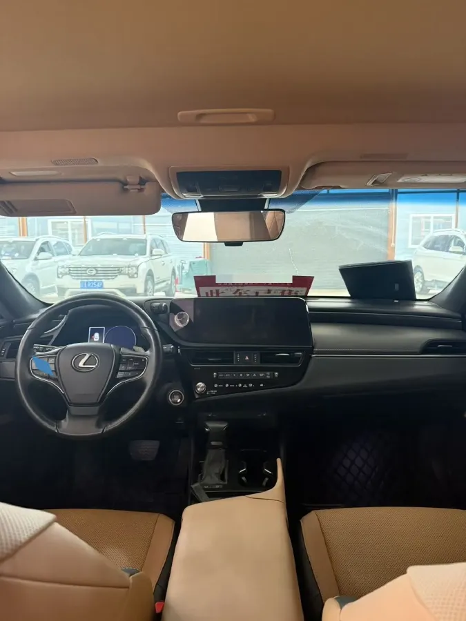 2022 Lexus ES 2.0L 173HP L4 CVT,autocango,china used car exporter,china ev exporter,chinese used car exporter,chinese used ev exporter