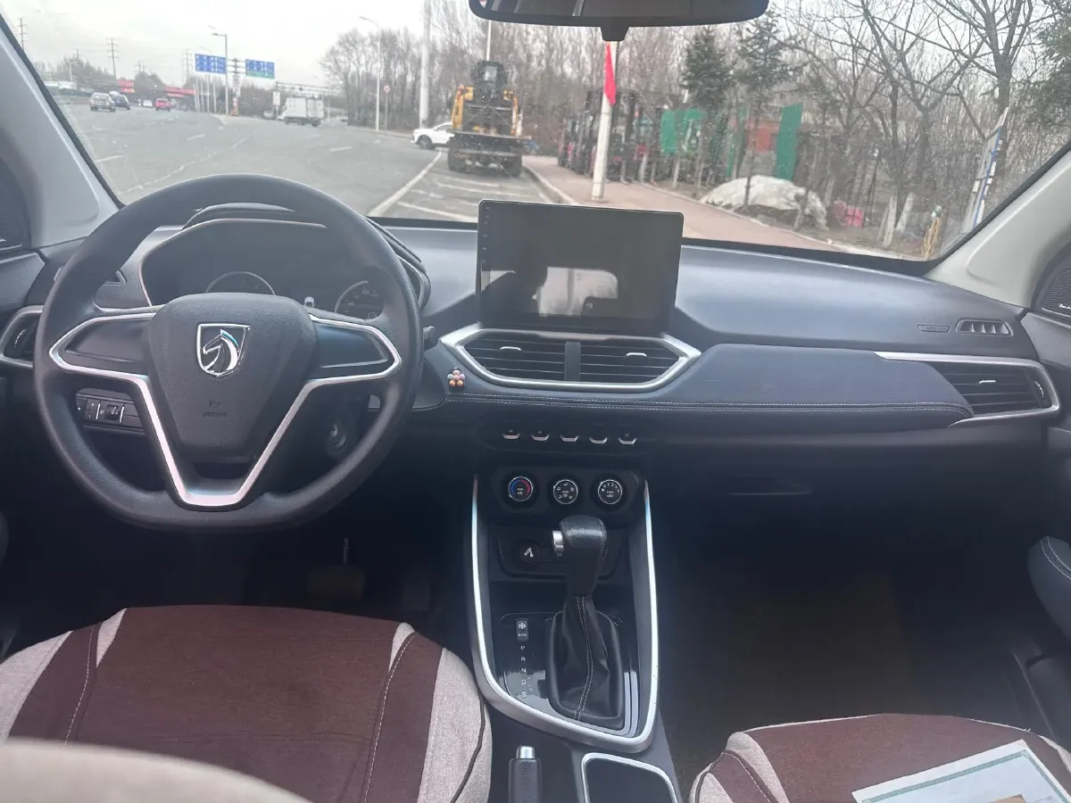 2019 BaoJun 530 1.5T 151HP L4 CVT,autocango,china used car exporter,china ev exporter,chinese used car exporter,chinese used ev exporter