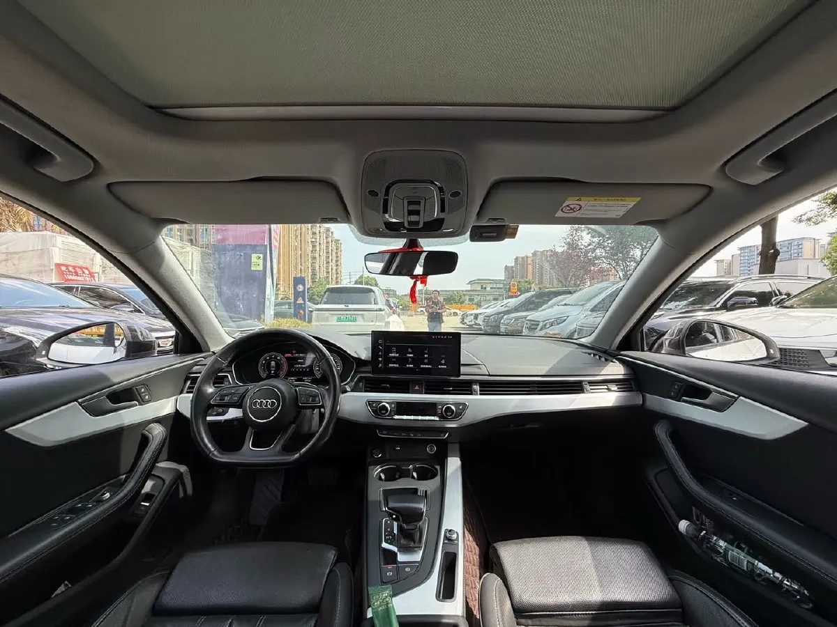 2022 Audi A4L 2.0T 190HP L4 7DCT,autocango,china used car exporter,china ev exporter,chinese used car exporter,chinese used ev exporter