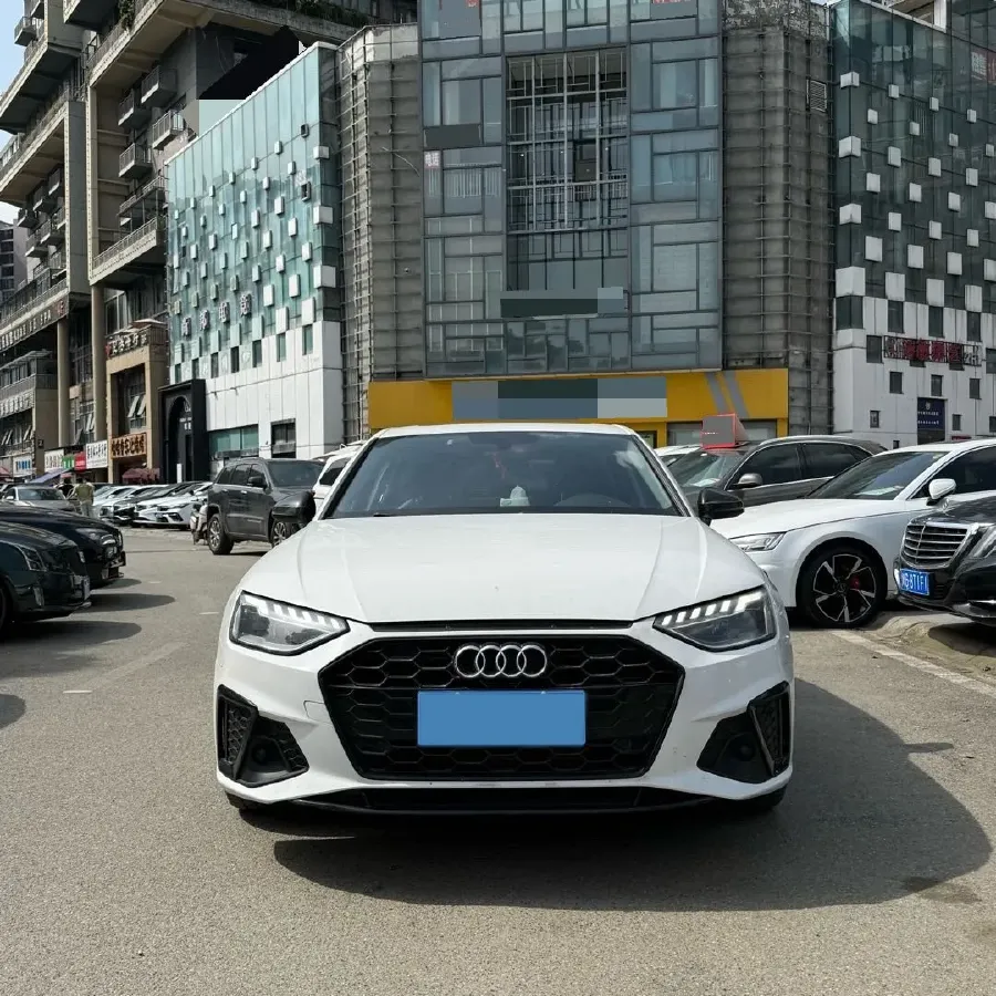 2022 Audi A4L 2.0T 190HP L4 7DCT,autocango,china used car exporter,china ev exporter,chinese used car exporter,chinese used ev exporter