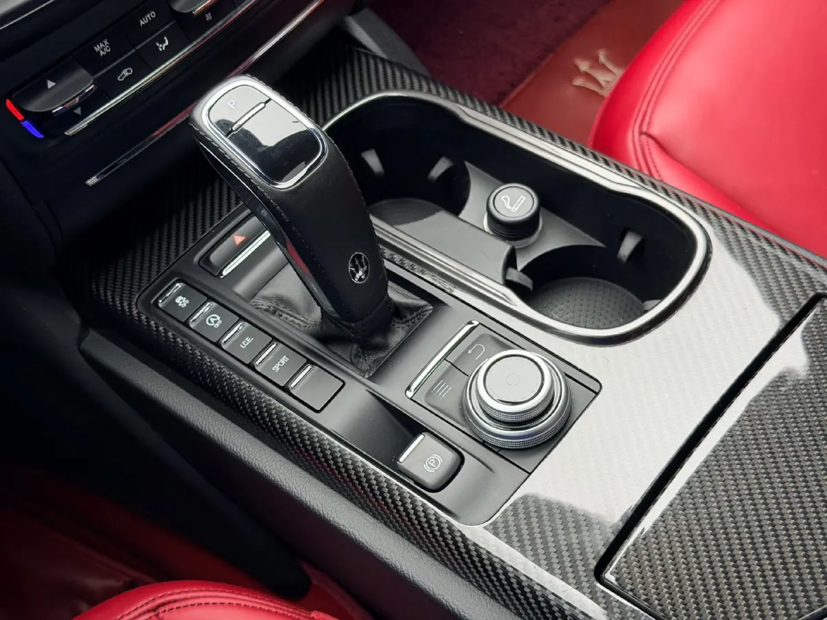 2019 Maserati Ghibli 3.0T 350HP V6 8AT,autocango,china used car exporter,china ev exporter,chinese used car exporter,chinese used ev exporter