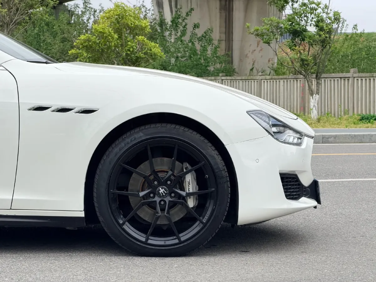 2019 Maserati Ghibli 3.0T 350HP V6 8AT,autocango,china used car exporter,china ev exporter,chinese used car exporter,chinese used ev exporter