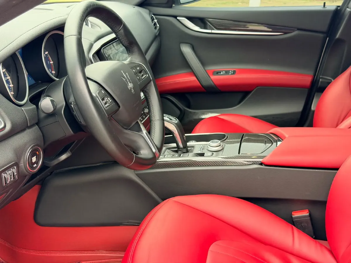 2019 Maserati Ghibli 3.0T 350HP V6 8AT,autocango,china used car exporter,china ev exporter,chinese used car exporter,chinese used ev exporter