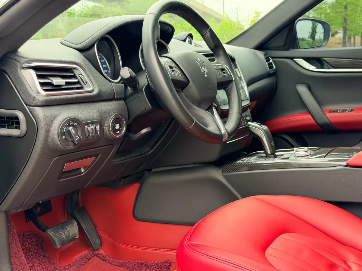 2019 Maserati Ghibli 3.0T 350HP V6 8AT,autocango,china used car exporter,china ev exporter,chinese used car exporter,chinese used ev exporter