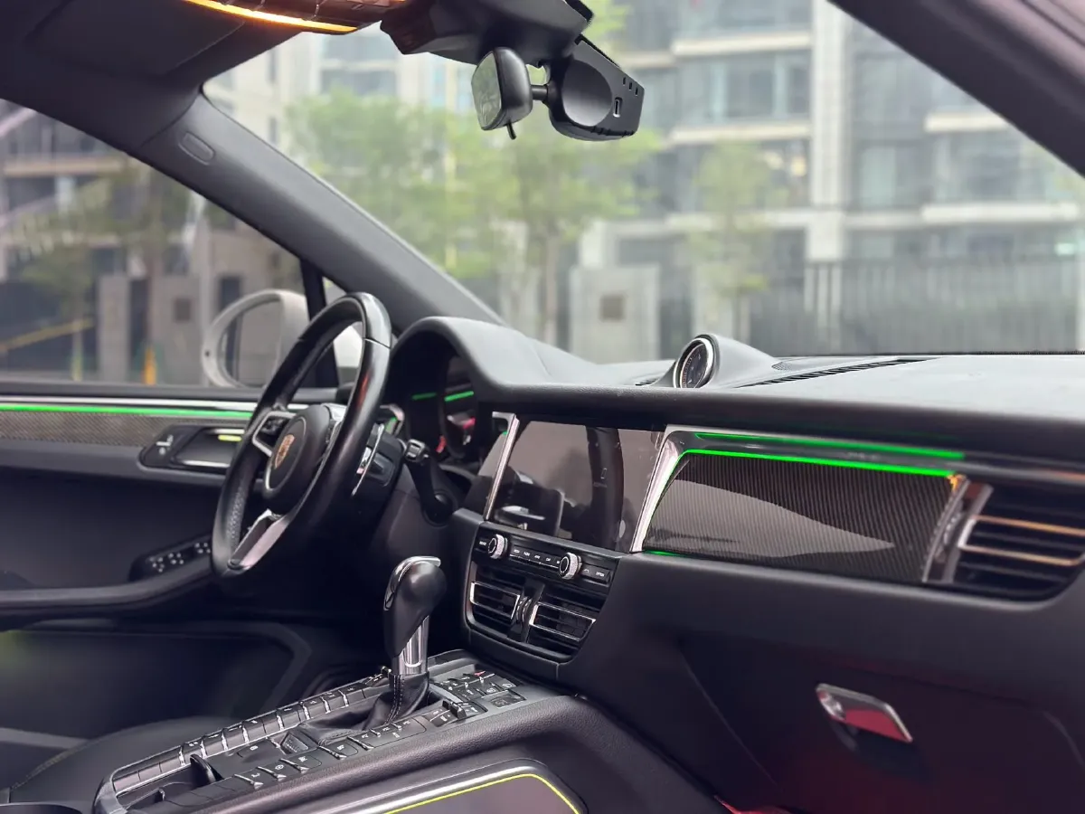 2018 Porsche Macan 2.0T 252HP L4 7DCT,autocango,china used car exporter,china ev exporter,chinese used car exporter,chinese used ev exporter