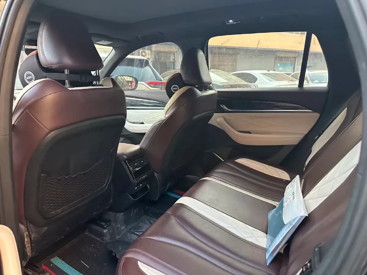 2021 Geely Monjaro 2.0T 218HP L4 7DCT,autocango,china used car exporter,china ev exporter,chinese used car exporter,chinese used ev exporter