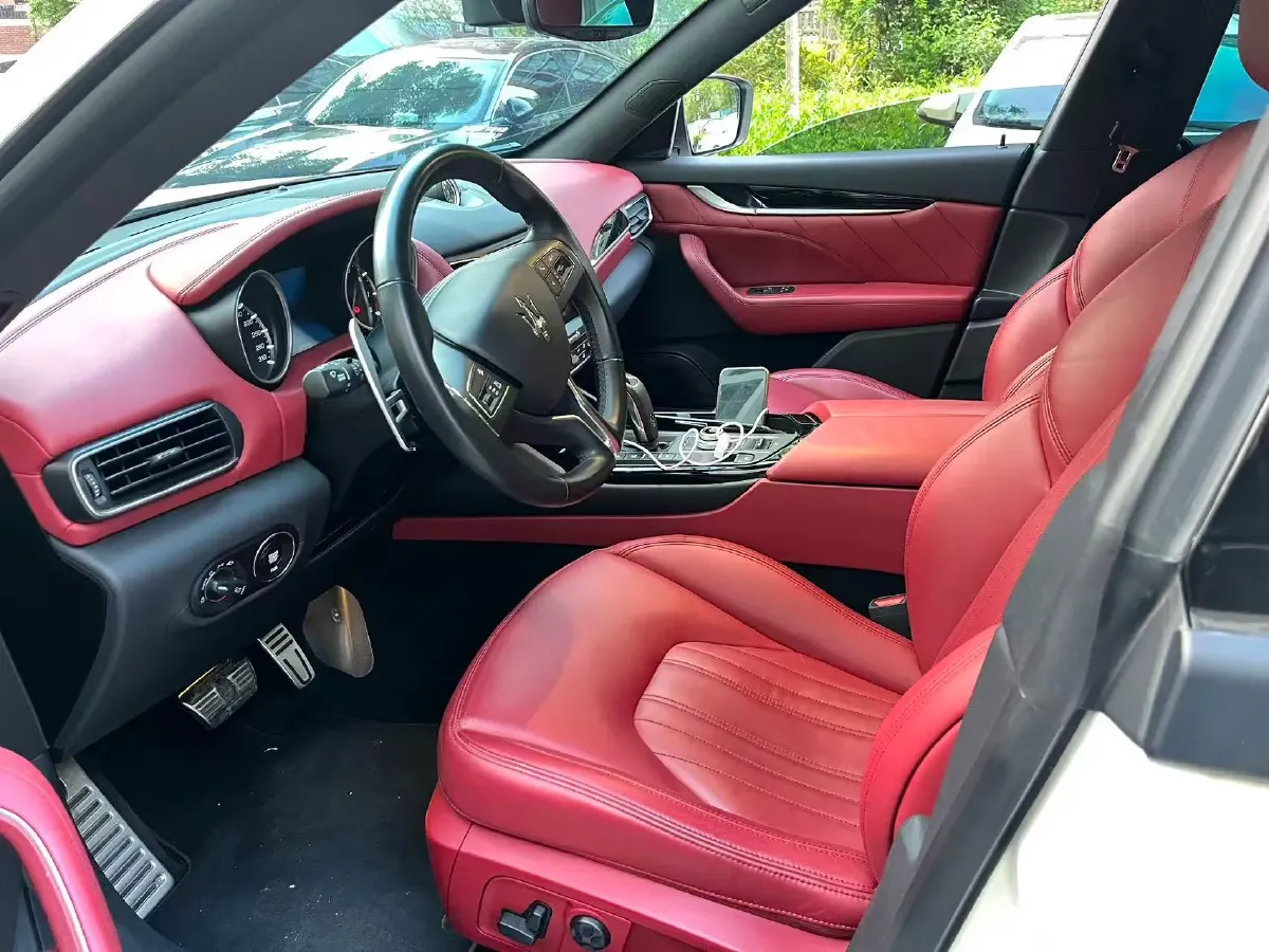 2019 Maserati Levante 3.0T 350HP V6 8AT,autocango,china used car exporter,china ev exporter,chinese used car exporter,chinese used ev exporter