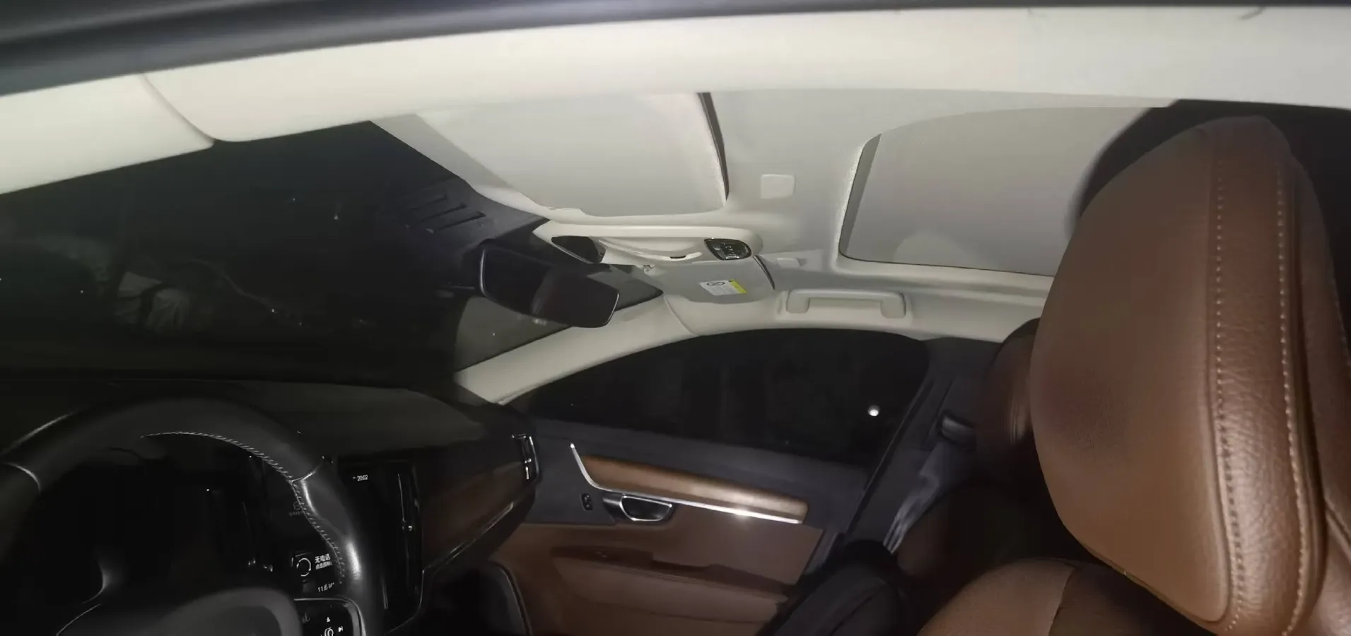2019 Infiniti Q70 2.0T 211HP L4 7AT,autocango,china used car exporter,china ev exporter,chinese used car exporter,chinese used ev exporter