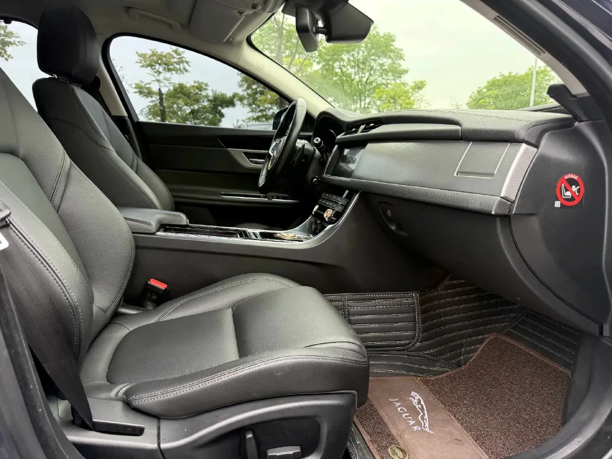 2019 HongQi HS7 3.0T 337HP V6 8AT,autocango,china used car exporter,china ev exporter,chinese used car exporter,chinese used ev exporter