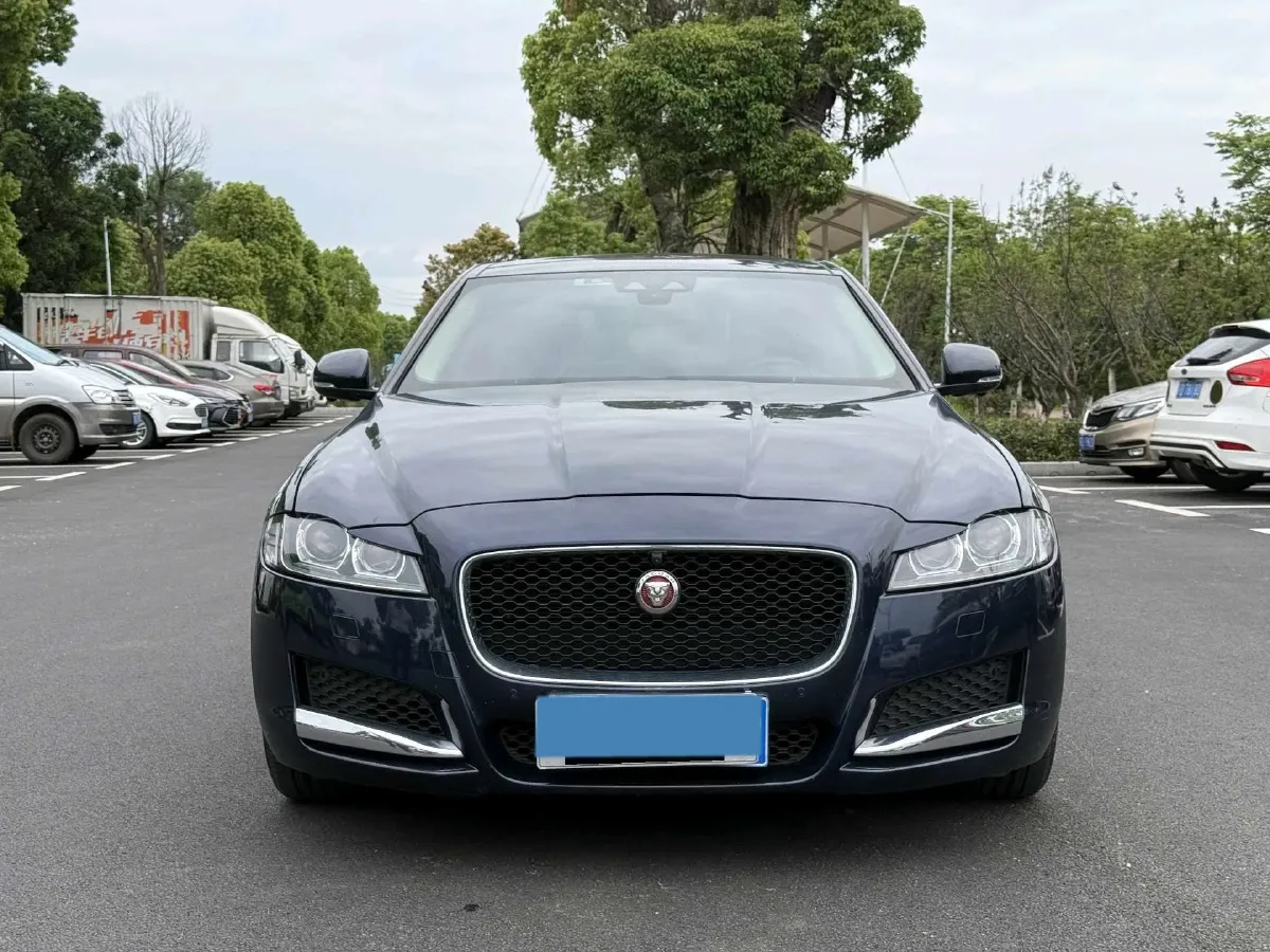 2019 HongQi HS7 3.0T 337HP V6 8AT,autocango,china used car exporter,china ev exporter,chinese used car exporter,chinese used ev exporter