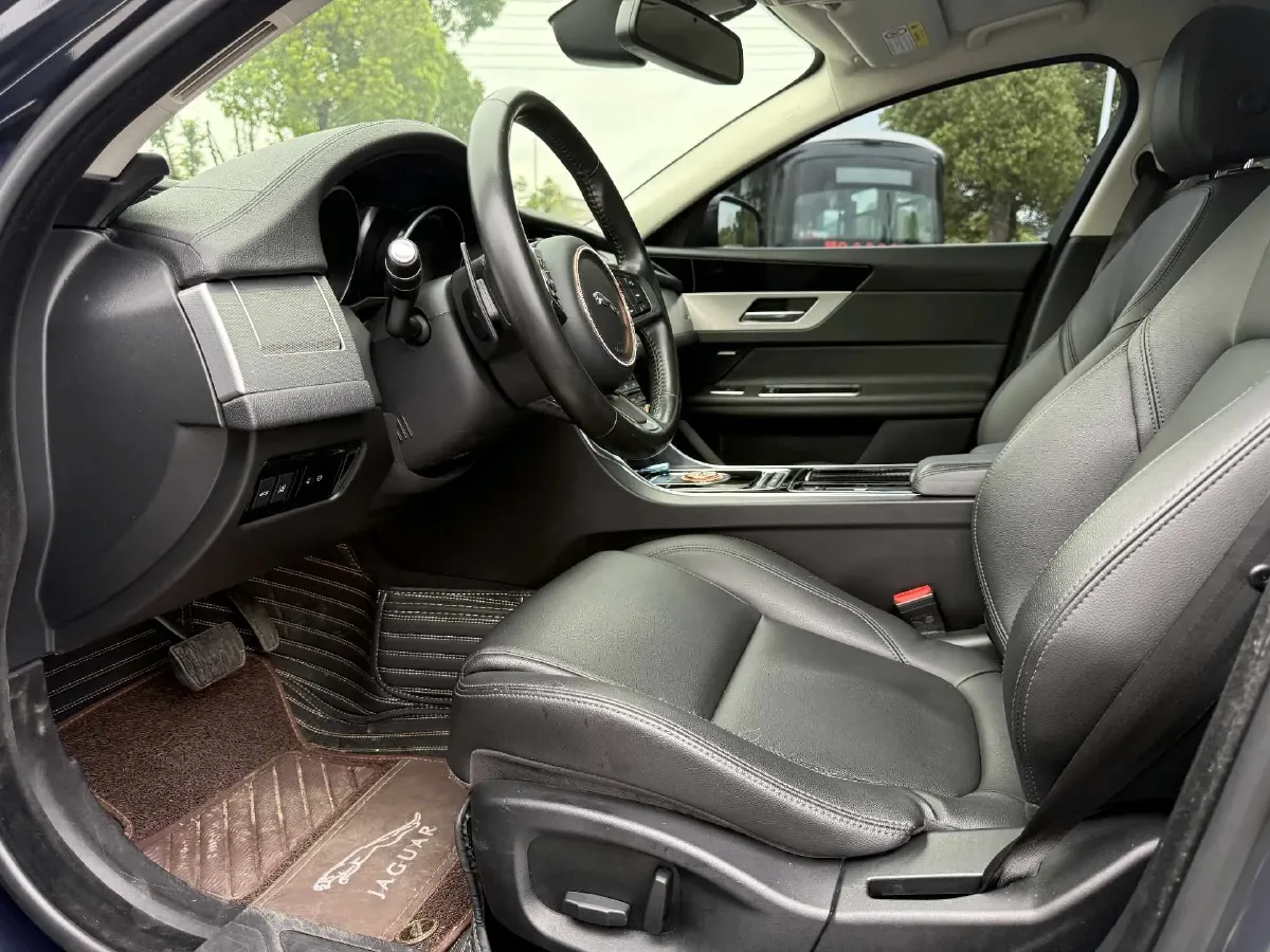 2019 HongQi HS7 3.0T 337HP V6 8AT,autocango,china used car exporter,china ev exporter,chinese used car exporter,chinese used ev exporter