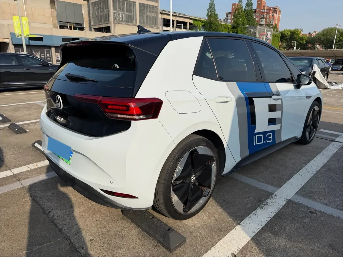 2022 Volkswagen ID.3 BEV 57.3KWH,autocango,china used car exporter,china ev exporter,chinese used car exporter,chinese used ev exporter