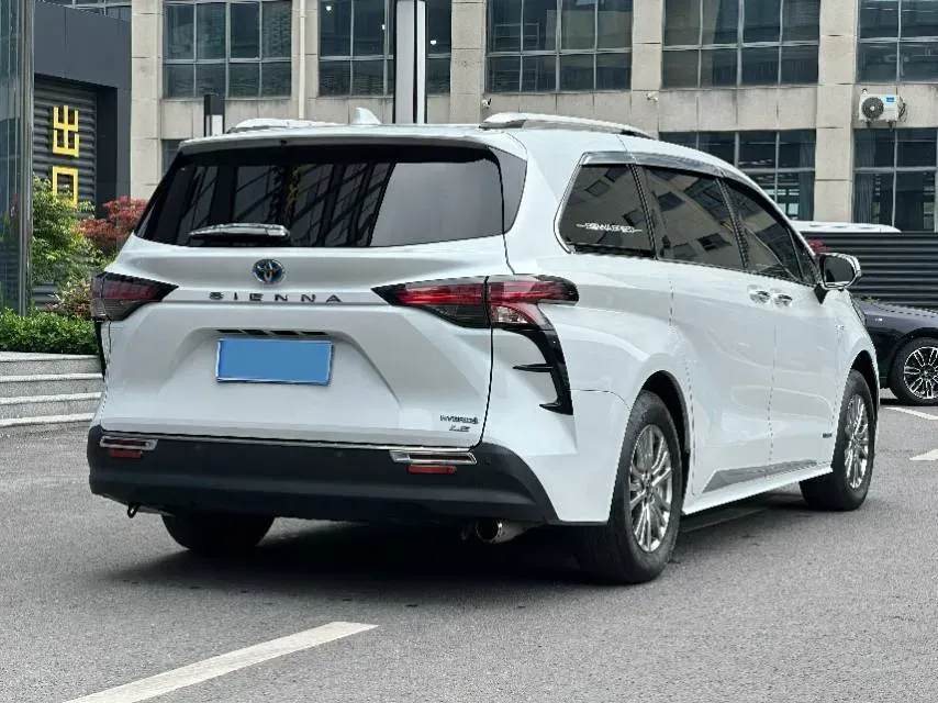 2021 Toyota Sienna 2.5L 192HP L4 E-CVT Hybrid,autocango,china used car exporter,china ev exporter,chinese used car exporter,chinese used ev exporter