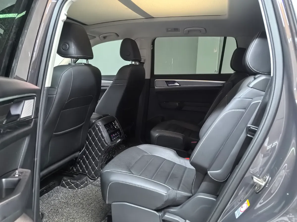 2020 Volkswagen Teramont 2.0T 220HP L4 7DCT,autocango,china used car exporter,china ev exporter,chinese used car exporter,chinese used ev exporter