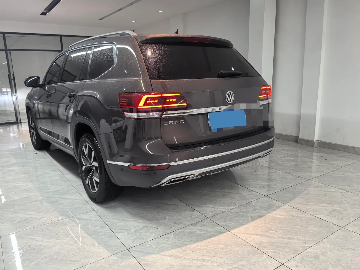 2020 Volkswagen Teramont 2.0T 220HP L4 7DCT,autocango,china used car exporter,china ev exporter,chinese used car exporter,chinese used ev exporter