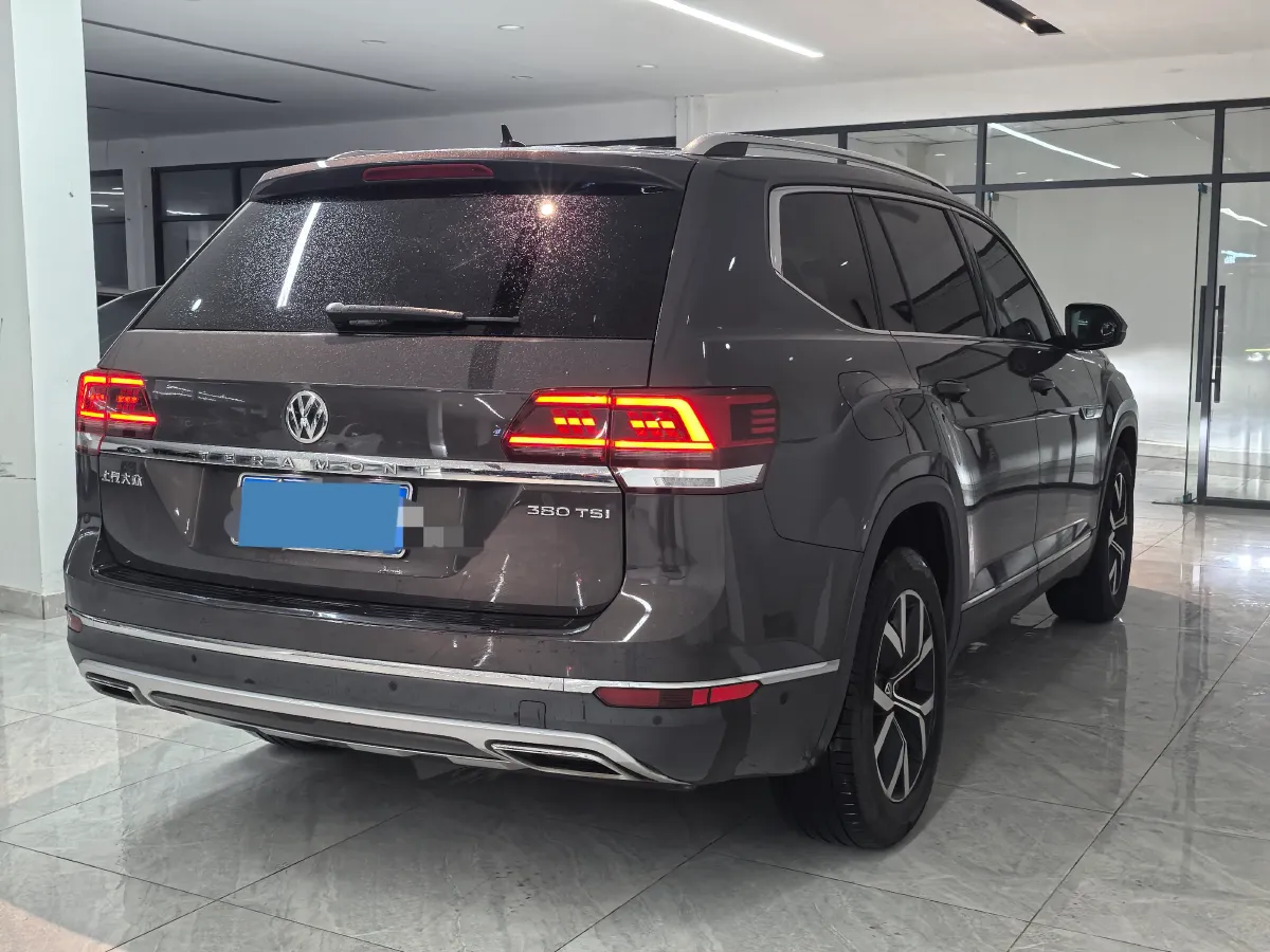 2020 Volkswagen Teramont 2.0T 220HP L4 7DCT,autocango,china used car exporter,china ev exporter,chinese used car exporter,chinese used ev exporter