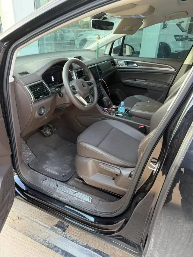 2020 Volkswagen Viloran 2.0T 186HP L4 7DCT,autocango,china used car exporter,china ev exporter,chinese used car exporter,chinese used ev exporter