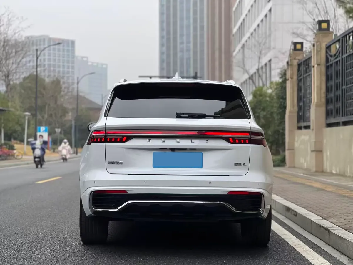 2021 Geely Monjaro 2.0T 218HP L4 7DCT,autocango,china used car exporter,china ev exporter,chinese used car exporter,chinese used ev exporter