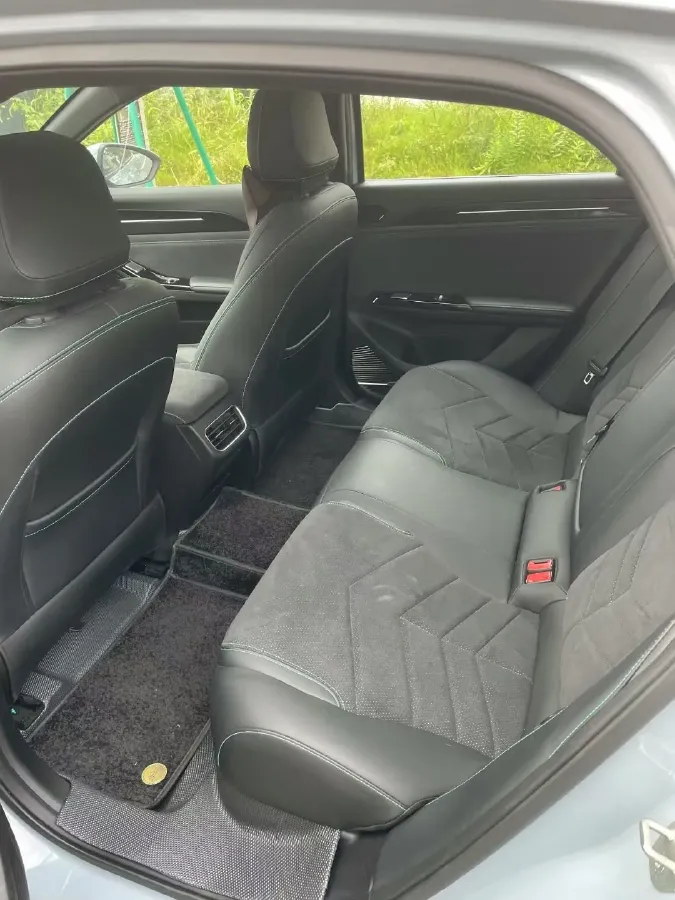 2023 Geely Galaxy L6 1.5T 163HP L4 3DHT PHEV,autocango,china used car exporter,china ev exporter,chinese used car exporter,chinese used ev exporter