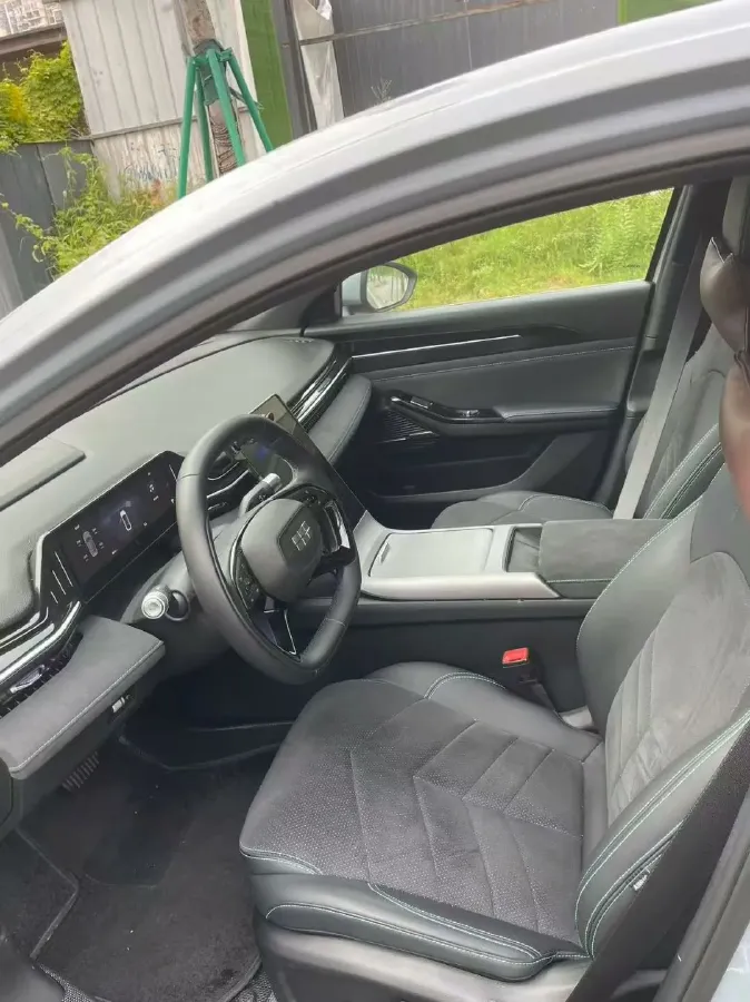 2023 Geely Galaxy L6 1.5T 163HP L4 3DHT PHEV,autocango,china used car exporter,china ev exporter,chinese used car exporter,chinese used ev exporter