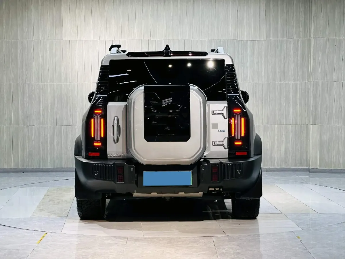 2024 Jetour ShanHai TravellerC-DM 1.5T 156HP L4 3DHT PHEV 43.24KWH,autocango,china used car exporter,china ev exporter,chinese used car exporter,chinese used ev exporter