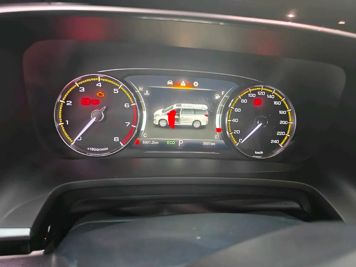 2021 GAC Trumpchi M8 2.0T 252HP L4 8AT,autocango,china used car exporter,china ev exporter,chinese used car exporter,chinese used ev exporter