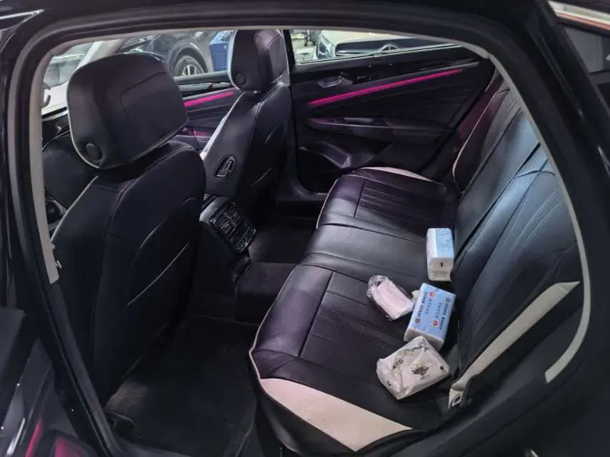 2022 Xpeng P7 BEV 60.2KWH,autocango,china used car exporter,china ev exporter,chinese used car exporter,chinese used ev exporter