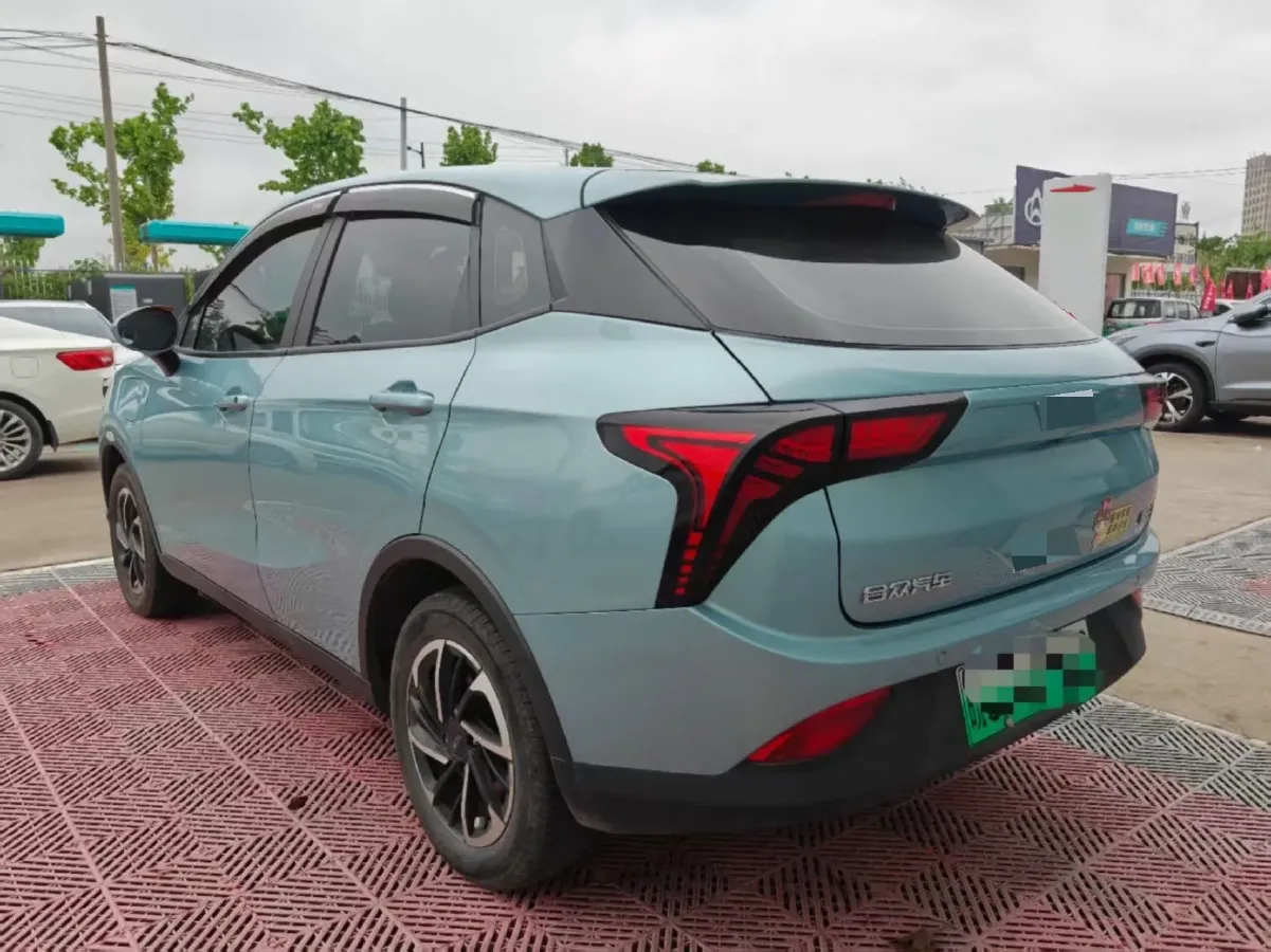 2022 ChangAn Oshan X7 Plus 1.5T 188HP L4 7DCT,autocango,china used car exporter,china ev exporter,chinese used car exporter,chinese used ev exporter