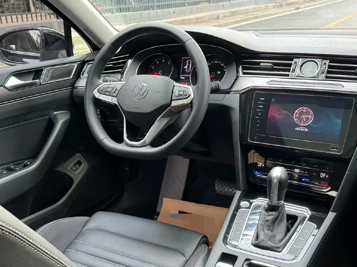 2020 Volkswagen Magotan 2.0T 186HP L4 7DCT,autocango,china used car exporter,china ev exporter,chinese used car exporter,chinese used ev exporter