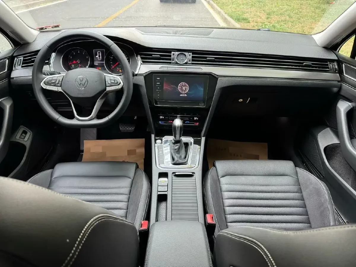 2020 Volkswagen Magotan 2.0T 186HP L4 7DCT,autocango,china used car exporter,china ev exporter,chinese used car exporter,chinese used ev exporter