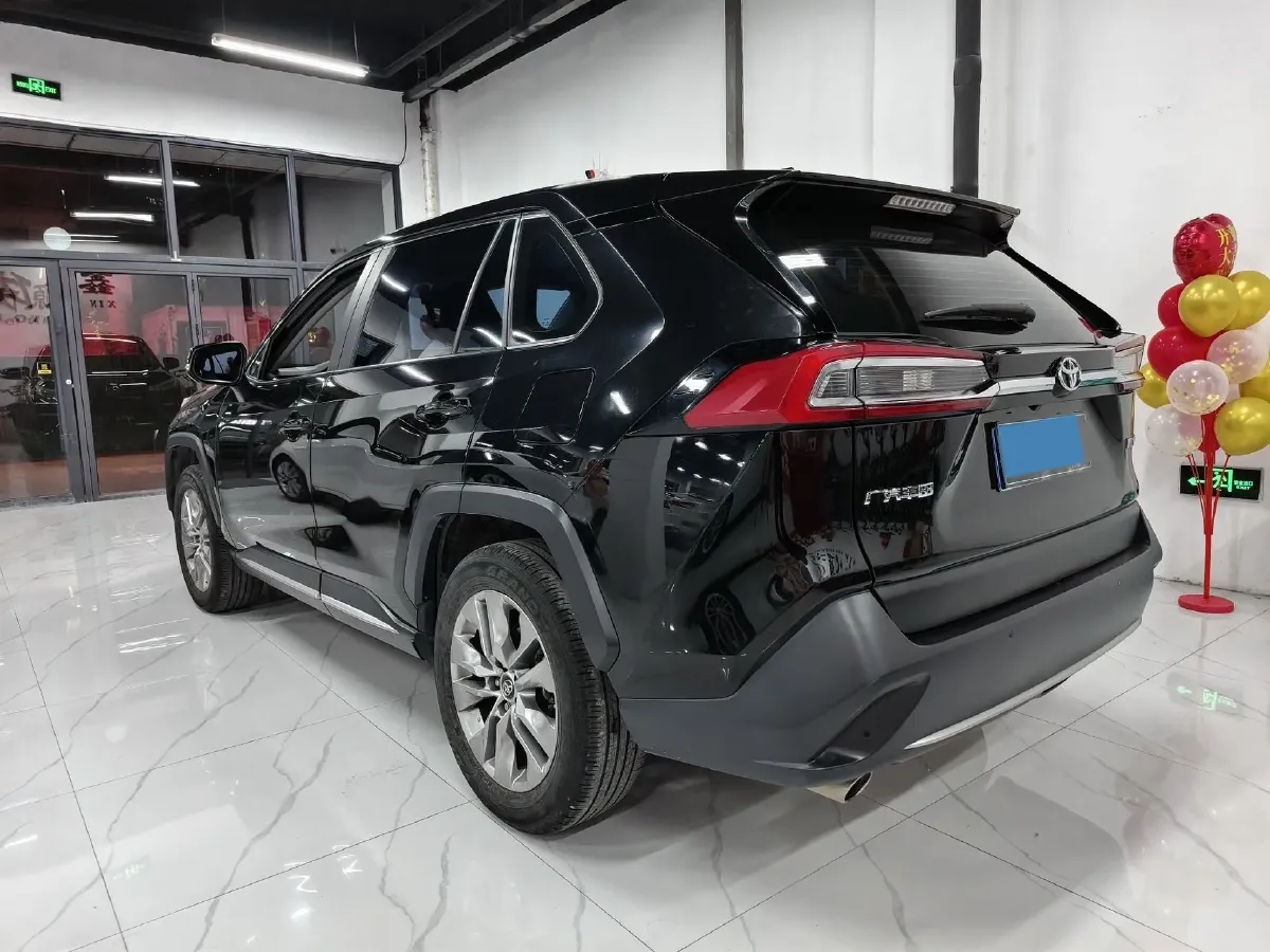 2023 Toyota Wildlander 2.0L 171HP L4 CVT,autocango,china used car exporter,china ev exporter,chinese used car exporter,chinese used ev exporter