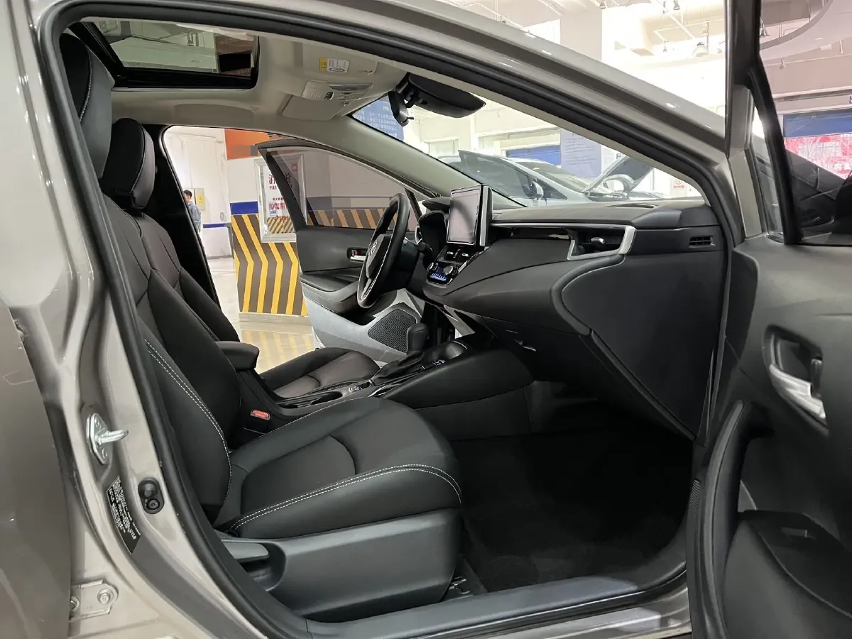 2021 Toyota Corolla 1.2T 116HP L4 CVT,autocango,china used car exporter,china ev exporter,chinese used car exporter,chinese used ev exporter